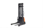 G33EA Semi-Electric Straddle Stacker Lithium