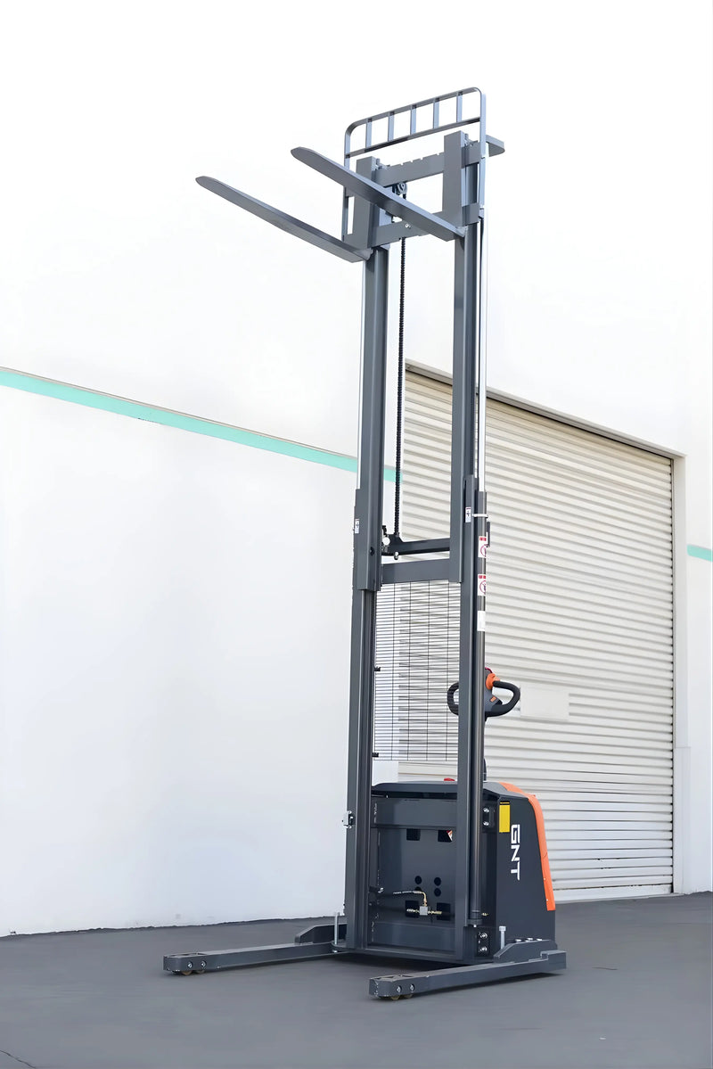 G40BC-Li Full Powered Lithium Straddle Stacker Lithium