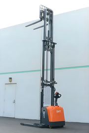G44CS-Li Lithium Side-Shift Electric Straddle Stacker Lithium
