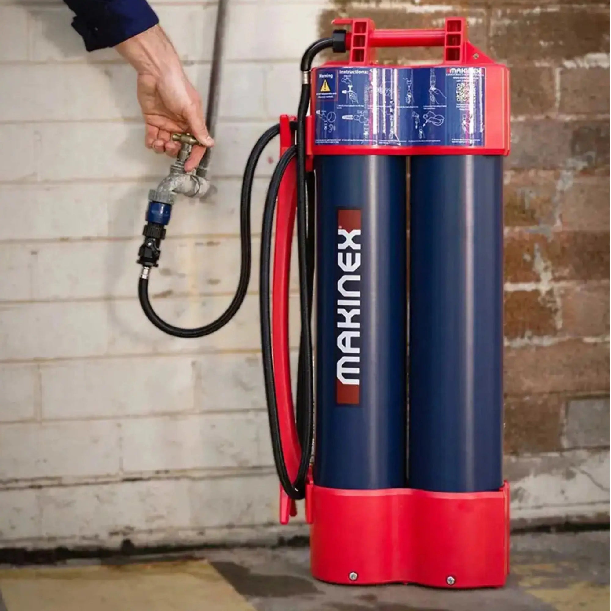 Makinex water unit connected to a hose, ready for use