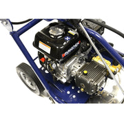 Close-up view of Makinex DPW-2500-0A-HU-50 engine and mechanical components on blue frame with wheels