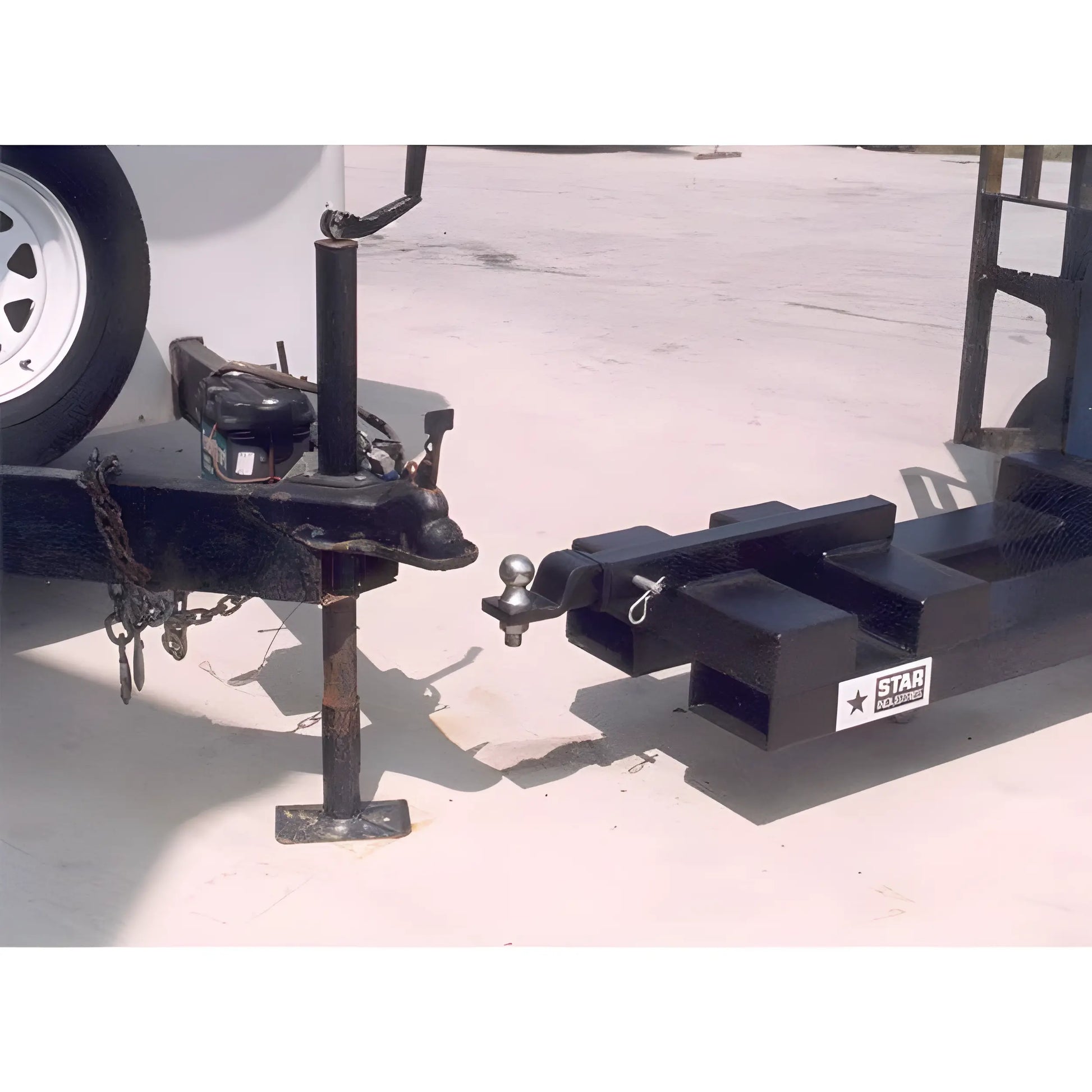 Star Industries 1390B heavy-duty trailer hitch mount adapter with locking pin and black finish