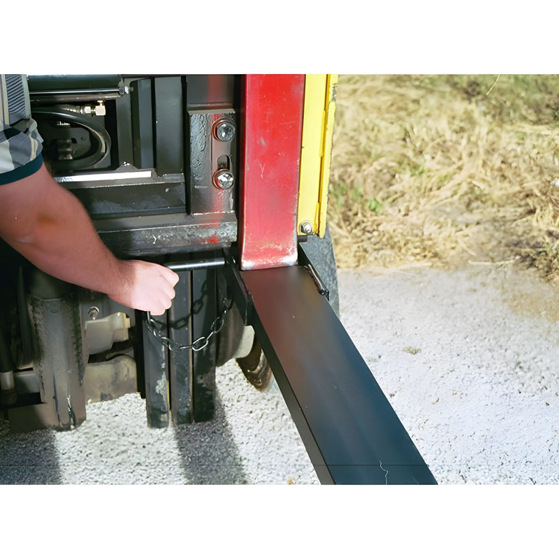 Hand adjusting the loading lift on a Star Industries 1664 truck liftgate in outdoor setting