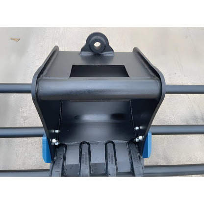 Close-up of Star Industries 910-10 910-10T heavy-duty excavator bucket attachment with reinforced teeth
